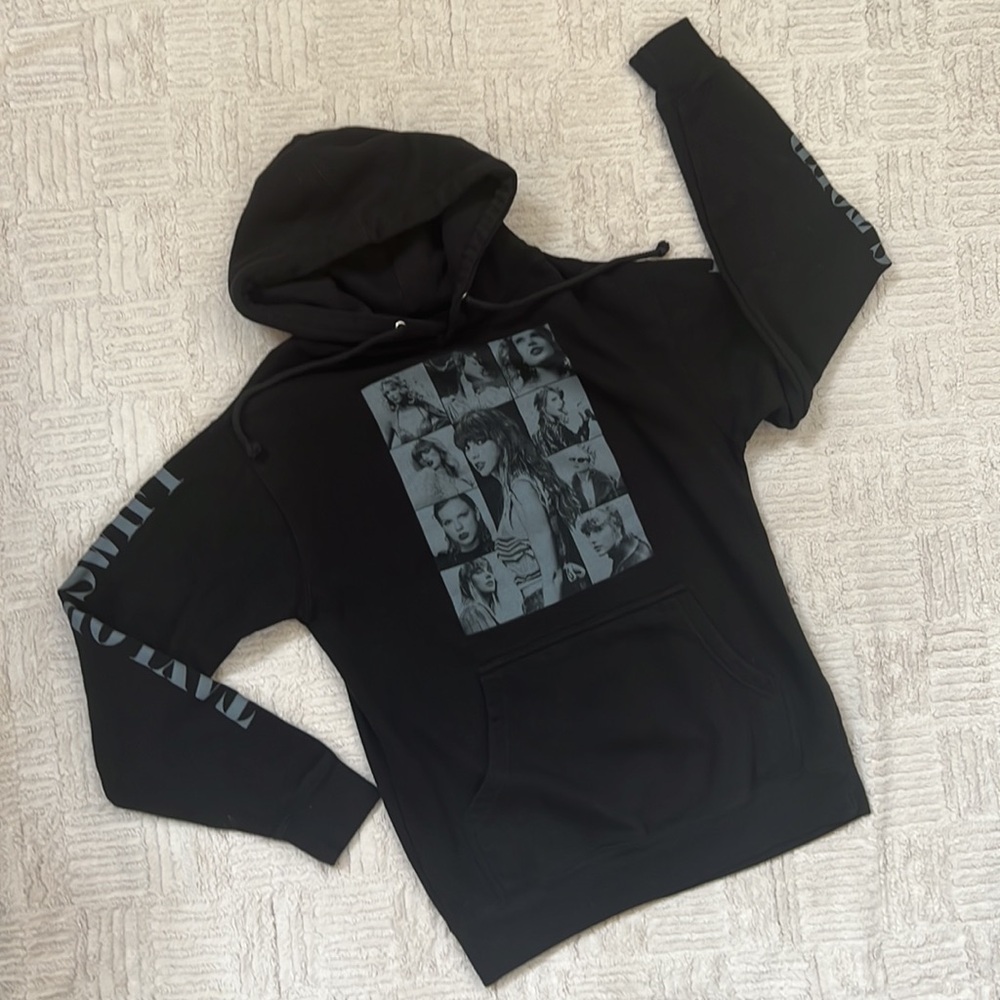 Taylor Swift The Eras Tour hoodie, black, Size Small